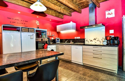 Pont-Saint-Esprit House | Lovely home in Pont-Saint-Esprit