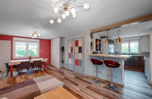 Geispolsheim House | Lovely home in Geispolsheim with WiFi