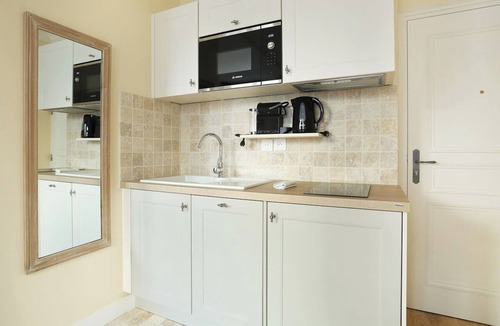 Strasbourg -Saint-Denis Apartment | Lovely Studio with AC - Center of Paris