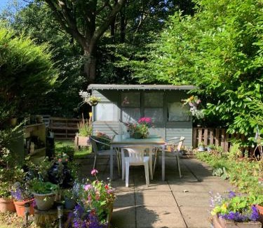 Longcroft House | Lowood Cottage
