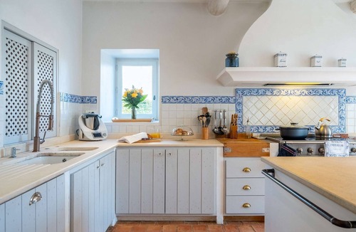 Goult House | Luberon – A magnificent character property – Sleeps 15