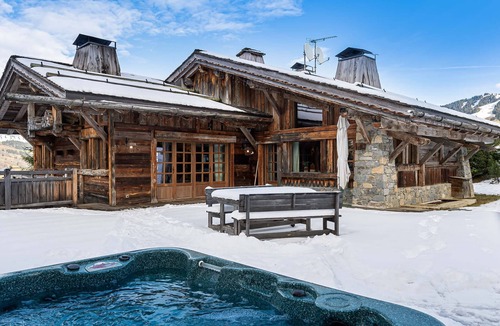 Megeve Ski Chalet | Luxurious Mountain Chalet in Rochebrune, Sleeps 12, Near Ski Slopes with Spa and Fireplace