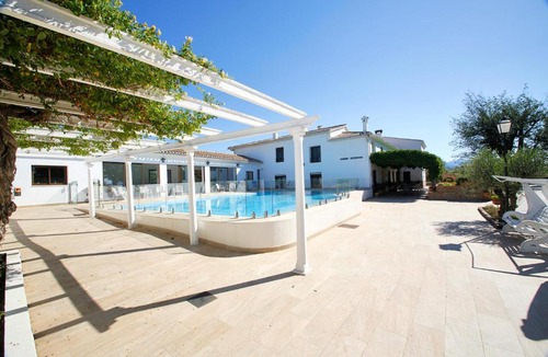 Onil Villa | Magnificient Rural Home With Pool and BBQ