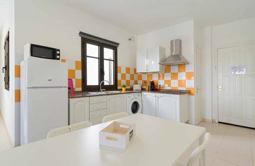 Arrecife Apartment | Mahostly Apartment Comillas SC