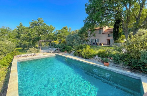 Cucuron House | Maison Avec Piscine au Pied du Luberon