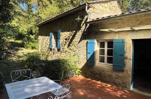 Vesseaux House | Maison des Marcassins at the edge of the woods
