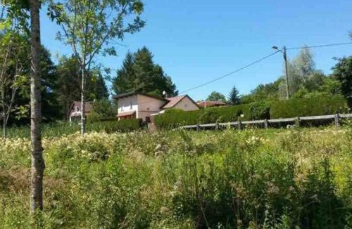 Marigny House | Maison/Gîte familial dans le Jura à 200m du lac avec piscine privée