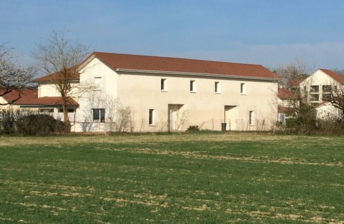 Montalieu-Vercieu House | MAISON PROX VALLEE BLEUE MONTALIEU CENTER/CNPE BUGEY/VIA RHONA/6 A 7 PERS
