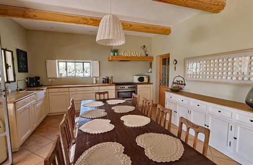 Pougnadoresse Villa | Maison Roquebeauresse – luxury & comfort in the Gard, with air conditioning, child & pet friendly