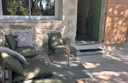 Lauris House | Maison Troglodyte du Jas, in the heart of Provence at the foot of the Luberon 30min from Aix