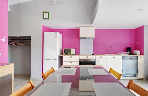 Begadan House | Maisonnette Le Cabassou du Médoc – Ground Floor, Near Beaches, Terrace, Pool Access