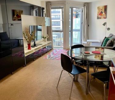 Bristol City Centre Apartment | Marsh House