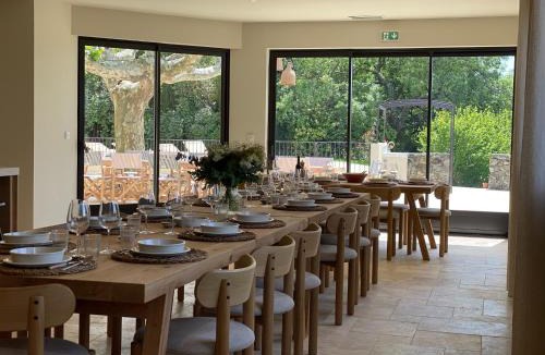La Garde-Adhemar Villa | Mas provençal d'exception