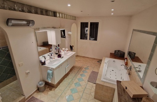 Marguerittes Other | Mas Provencal with swimming pool, Jacuzzi and wooded grounds