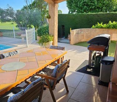 Arles House | Mas Saint Jean
