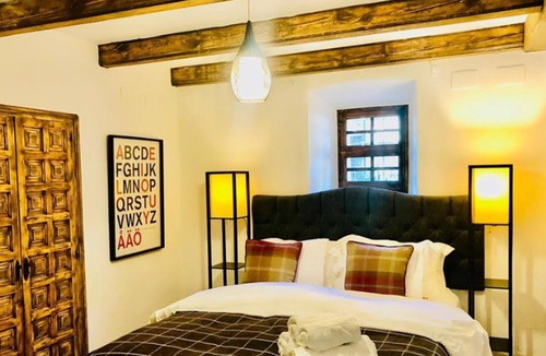 Darnius House | Masia Mimosa