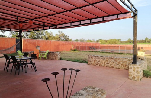 Cournonsec House | MAZET OF CHARACTER between vineyards and olive trees