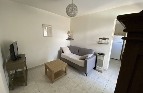 St.-Remy-de-Provence Cottage | Mazet provencal with pool in Saint Remy de Provence