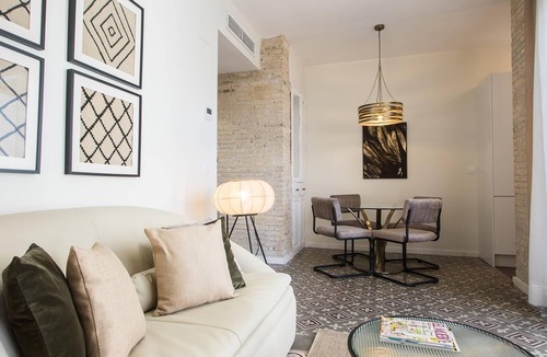 Quatre Carreres Apartment | MD Gravador Jordá 1 Apartment