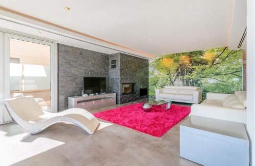 Els Arenals del Sol Villa | Mediterranean Beach