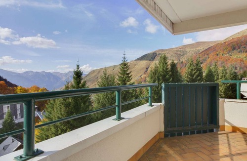Eaux-Bonnes Apartment | Mezzanine apartment sleeps 4, equipped kitchen