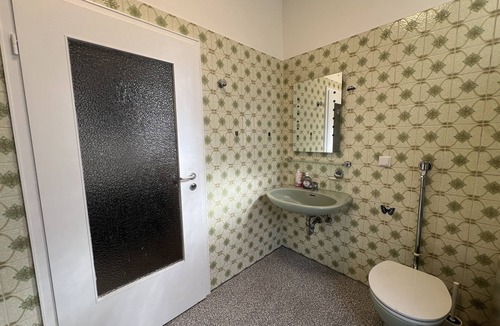 Obertshausen Apartment | Mieterlux BNB App für 2 Person
