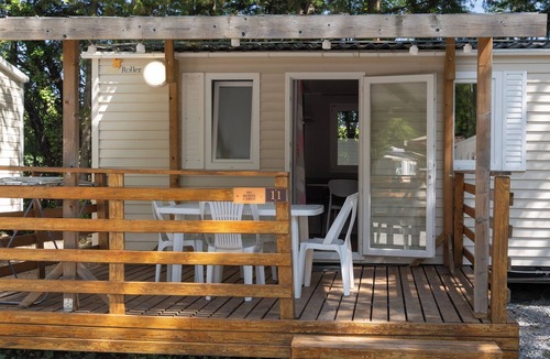 Lavilledieu House | Mobile Home 'A - 1-4 Pers' with Shared Pool, Private Terrace and Shared Garden