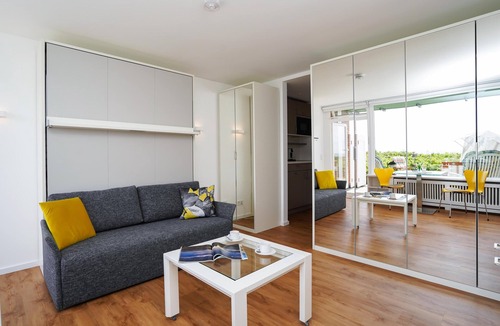 List Apartment | Modern apartment with terrace, unique sea view and WLAN. Pets allowed.