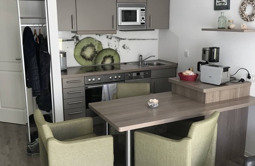 Ostseebad Baabe Apartment | Modern apartment in direct beach location/POOL/sauna/W-LAN, parking included