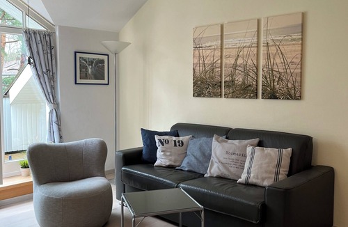 Binz Apartment | Modern, quiet apartment close to the beach on the outskirts of Binz with balcony