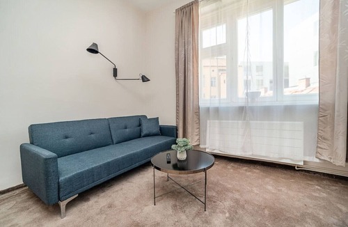 Zizkov Apartment | Modern studio with balcony + TV