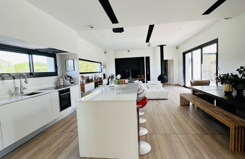 Montelimar House | Modern villa in a quiet area close to all amenities. Not overlooked.