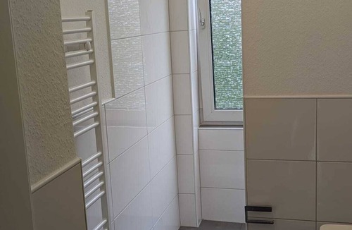 Osnabrueck Apartment | Monteurzimmer mit Fast Wlan, Einzelbetten, Smart TV je Zimmer, Osnabrück