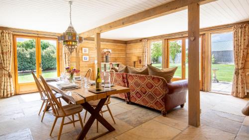 Cuddesdon House | Moonlight Barn