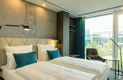 Alte Heide-Hirschau Hotel | Motel One München-Parkstadt Schwabing