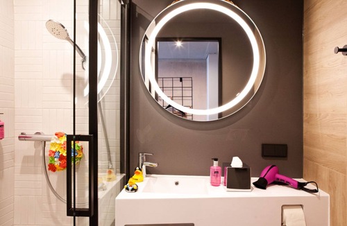 Rust Hotel | MOXY Rust