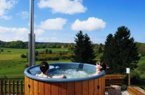Etival Cottage | NATURE & LACS: 2 3* gîtes with a total capacity of 15 people (8+7)