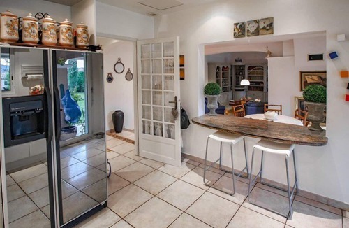Saint-Etienne-du-Gres House | Near Saint-Rémy-de-Provence, villa with swimming pool, air conditioning, park, dog allowed (1).