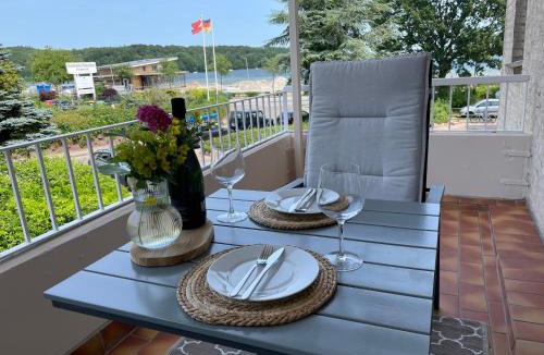 Wassersleben Apartment | NEU 2023 - Fewo mit Meerblick & Flair