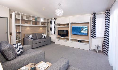 Tiptoe Cabin | New Forest Lodges Bashley Park