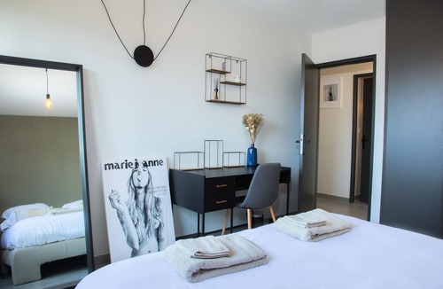 Ferney-Voltaire Apartment | Newly renovated apartment, quiet and bright, 10 minutes from Geneva airport.