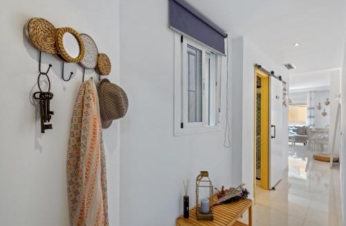 Torre de Benagalbon Apartment | Niña Sureña Home Añoreta Golf