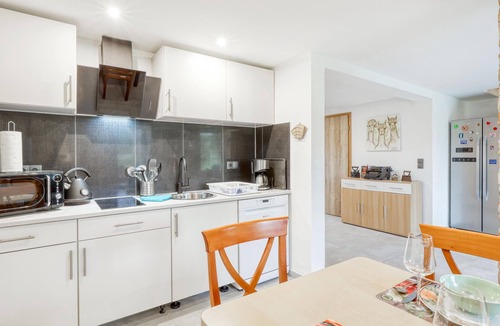 Schmatzin Apartment | Nice apartment in Schmatzin with WiFi