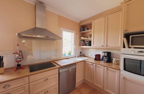 Cala Mandia House | Nice holiday home with private pool, not far from the beach, free WiFi