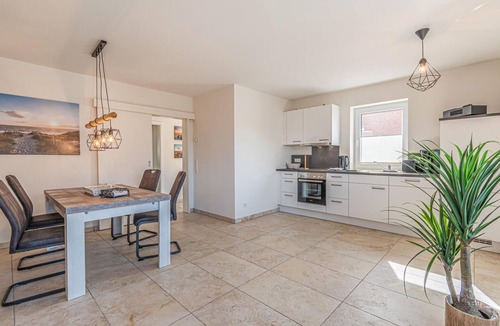 Langenhorn House | Nice home in Langenhorn with WiFi