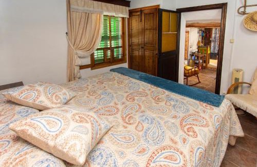 Santa Maria del Cami House | Nice Majorcan country house Sta Maria del Camí by Renthousing
