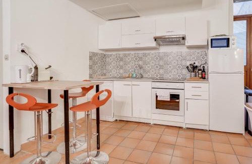 Boucle - Gros Caillou Apartment | NOCNOC - Le Canut