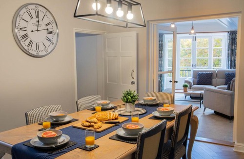 Ironbridge Apartment | Number Six