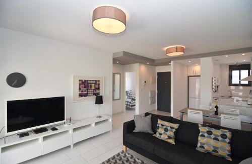 Orihuela Costa Apartment | Oasis Beach VI South facing pool view La Zenia