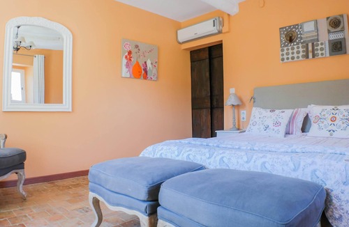 La Cadiere-et-Cambo Bed & Breakfast | Occitane-Double room-Comfort-Ensuite with Shower